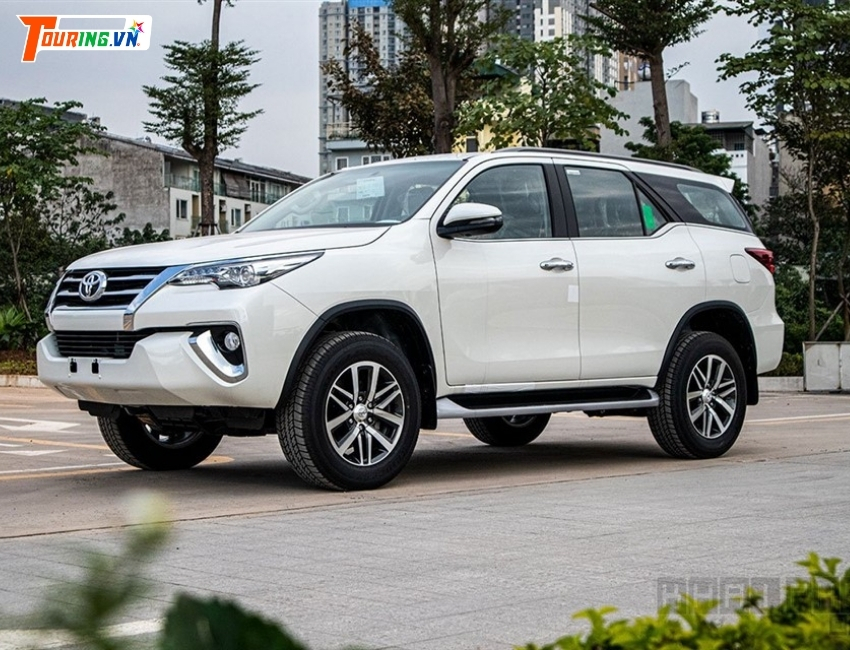 xe 7 chỗ gia đình đi tour biển Quy Nhơn